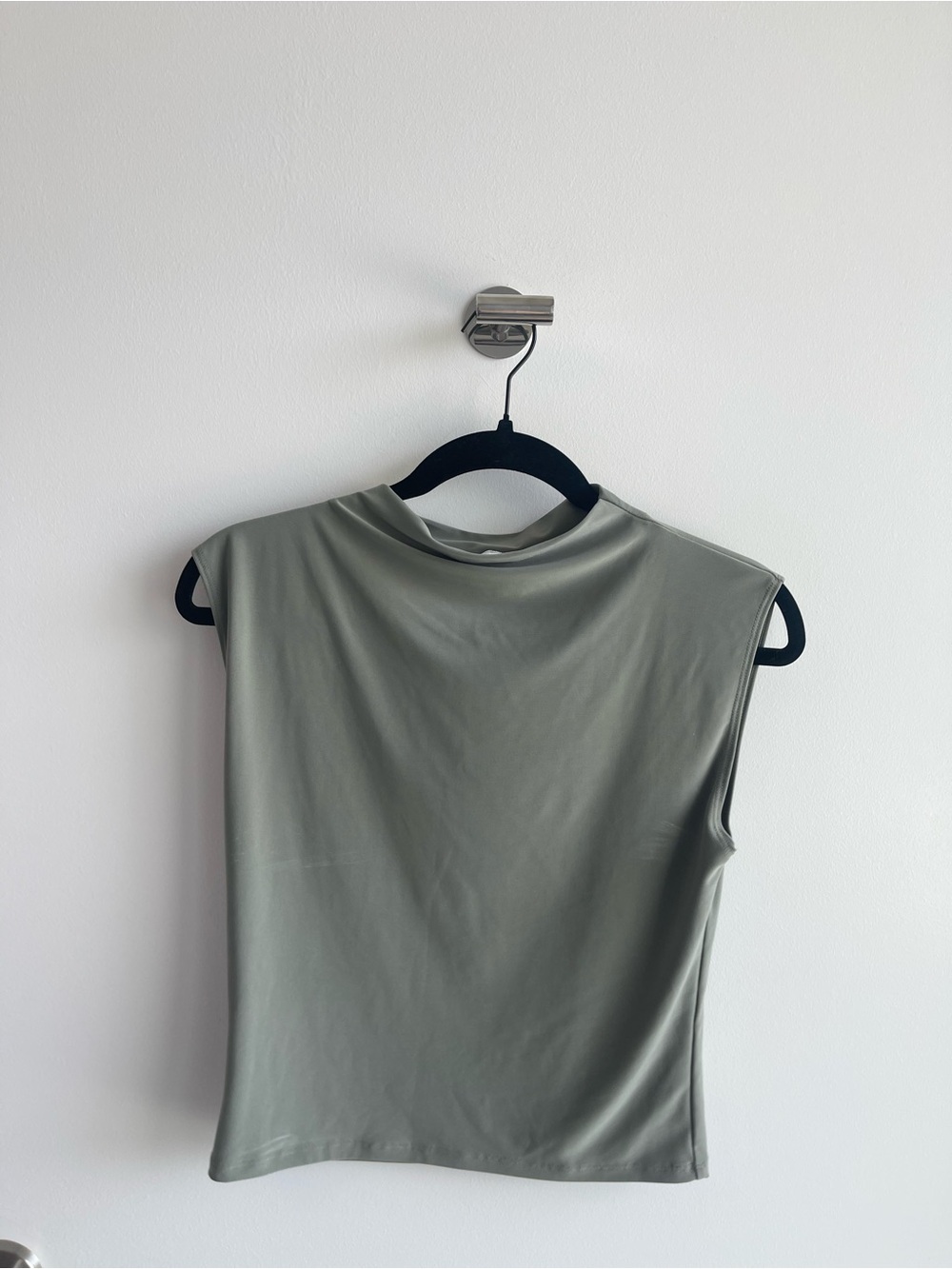 Aritzia Sleeveless Mock Neck Top - Sage Green